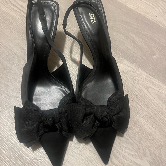 Zara Black Slingback kitten Heels with Bow - Picture 7 of 10